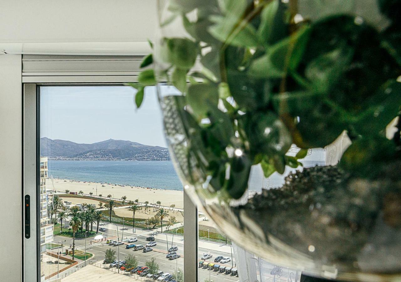 Karina D-Luxe Apartment Empuriabrava Ngoại thất bức ảnh